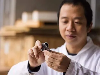 Інженери розробили гнучкий акумулятор для “розумного” одягу