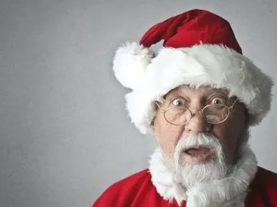 Не приносил подарков: в России подали иск на Деда Мороза - требуют 10 млн рублей компенсации