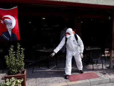 Более 10% новых случаев инфицирования коронавирусом в Турции приходятся на штамм "омикрон"