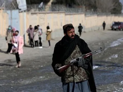 Талибы запретили включать музыку в машинах