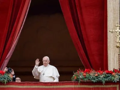 Папа Римський у різдвяному посланні закликав не дозволити поширитися "метастазам" конфлікту в Україні