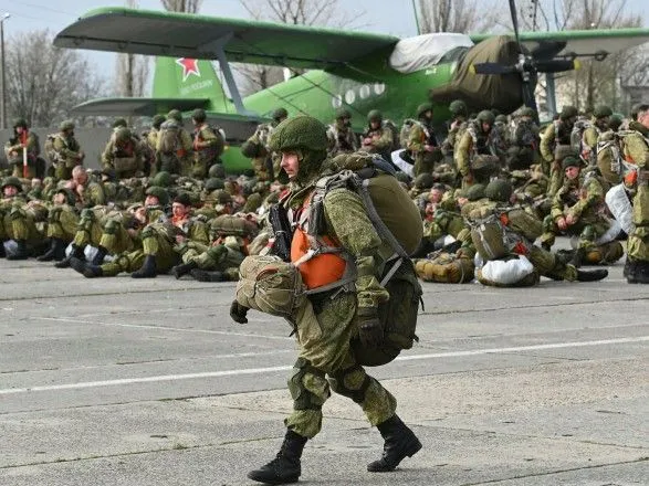 У Росії заявили про "повернення у пункти дислокації" 10 тисяч військових в окупованому Криму та біля кордону з Україною