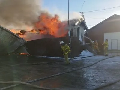 Пожар на пилораме под Киевом ликвидировали через несколько часов