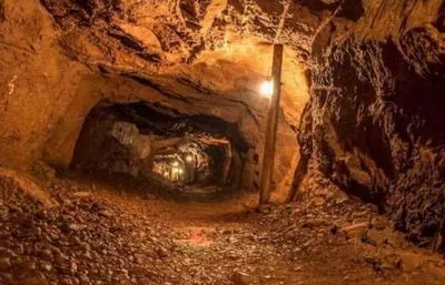 По меньшей мере 31 человек погиб в результате обрушения золотого рудника в Судане