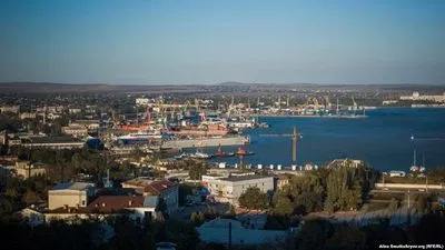 Окупаційна влада Криму оголосила про передачу українських портів у власність Росії