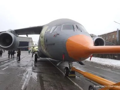 Презентован первый украинский военно-транспортный самолет Ан-178: что нужно знать