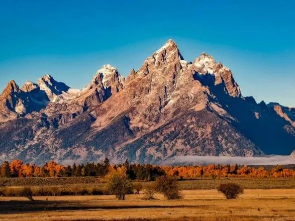Ученые обнаружили гору, которая постоянно колеблется