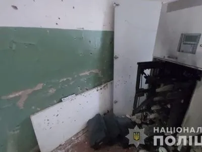 В больнице под Харьковом неизвестные взорвали банкомат