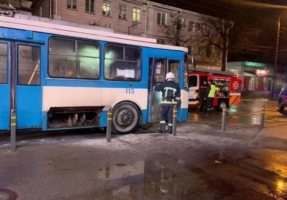 У Рівному загорівся тролейбус з пасажирами