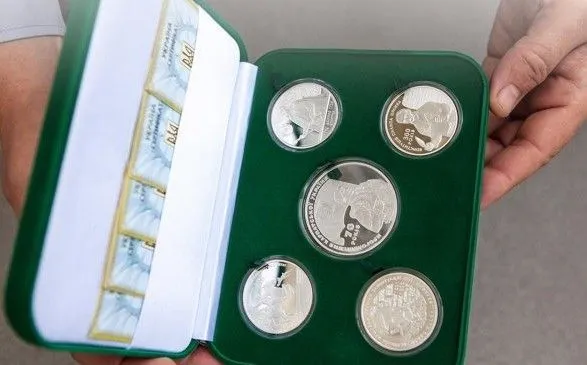 НБУ з початку року ввів у обіг майже 30 пам’ятних монет: скільки було реалізовано
