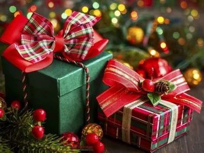 Українці назвали найбажаніші новорічні подарунки: гроші не на першому місці