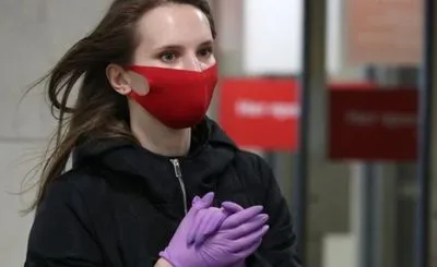 Во Франции детей в возрасте от 6 лет обязали носить медицинские маски