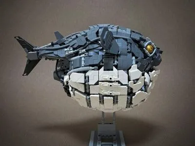 В Японии скульптор создает механические скульптуры из LEGO