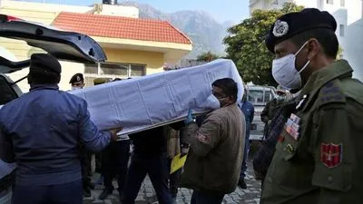 У популярному індуїстському храмі в Кашмірі в тисняві загинули 12 людей