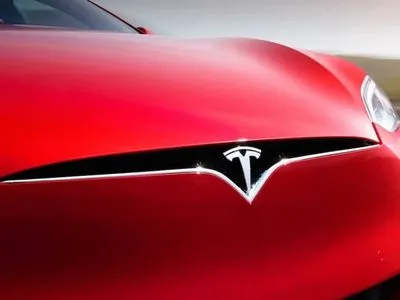 За рік компанія Tesla продала рекордну кількість електромобілів