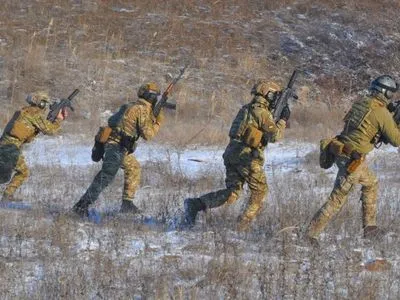 Украинские разведчики вблизи оккупированного Крыма отработали ближний бой