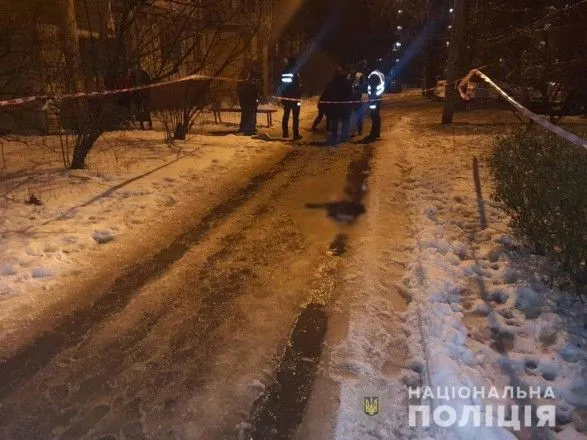 В Харькове у подъезда нашли тело младенца в пакете