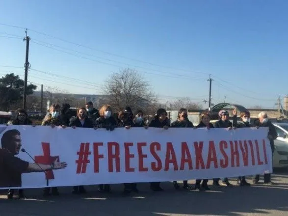 В Грузии сторонники Саакашвили объявили о создании "групп неповиновения" и начале протестов