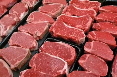 Комісія ЄС попереджає: червоне м'ясо збільшує ризик розвитку раку