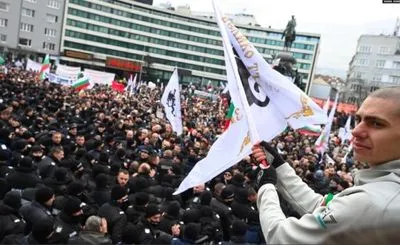 COVID-19: у Болгарії відбулися сутички між поліцією та протестувальниками