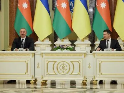 Україна і Азербайджан обговорили створення транспортного коридору: має об'єднати чотири країни ГУАМ