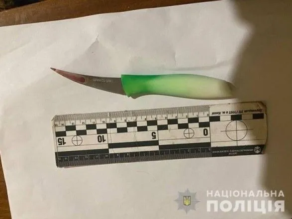 В Киеве пьяная женщина ранила ножом 4-летнего сына