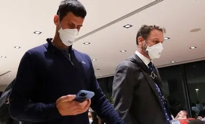 Перша ракетка світу Джокович прямує в Дубаї після анулювання візи до Австралії - ЗМІ