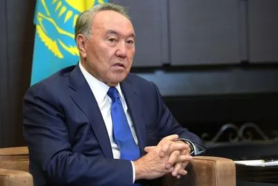 Я в Казахстані: Назарбаєв уперше виступив із заявою