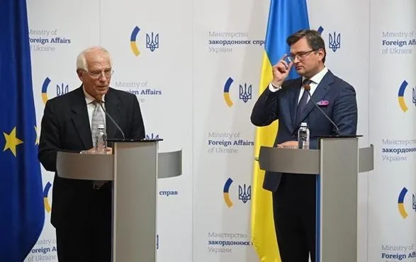 Боррель обсудил с Кулебой санкции против России и ее цели по внутренней дестабилизации Украины