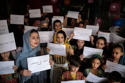 Талибы штурмовали квартиру активистки в Кабуле: арестовали ее и сестер