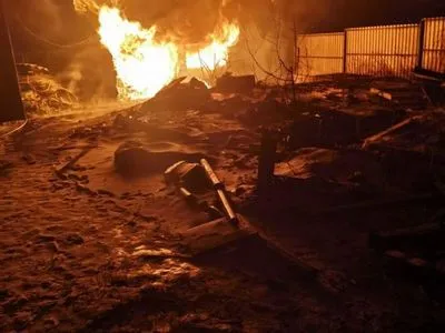 Под Киевом при пожаре погиб годовалый ребенок. Полиция задержала 18-летнюю многодетную мать