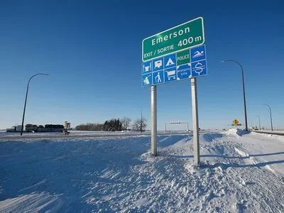 Четыре человека, в том числе младенец, замерзли насмерть на границе США и Канады