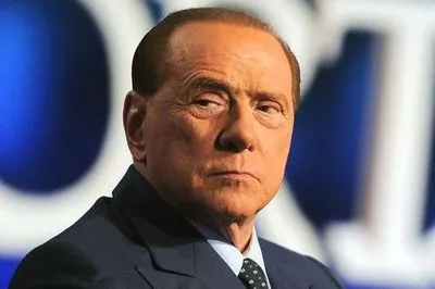 Сільвіо Берлусконі зняв свою кандидатуру із виборів президента Італії