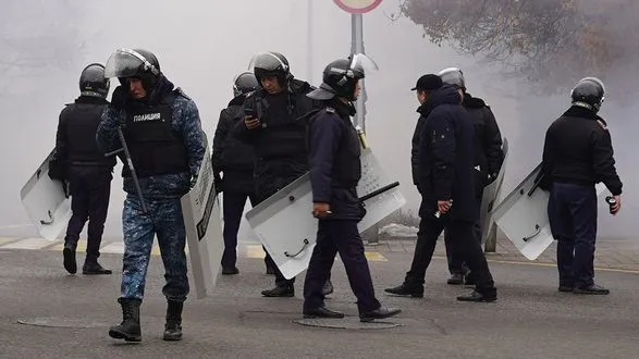 В Казахстане после массовых беспорядков возбудили около 2 тысяч уголовных дел
