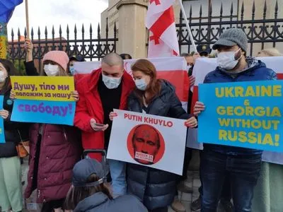 У Грузії пройшла акція солідарності та підтримки України на тлі агресії РФ