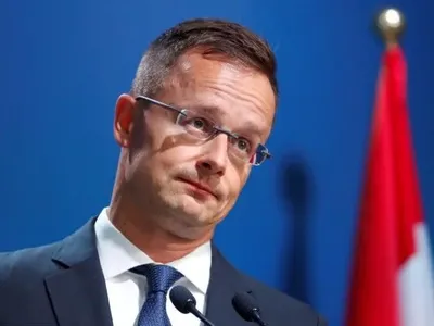 Венгрия не планирует эвакуировать посольство в Украине: не верит, что Россия нападет