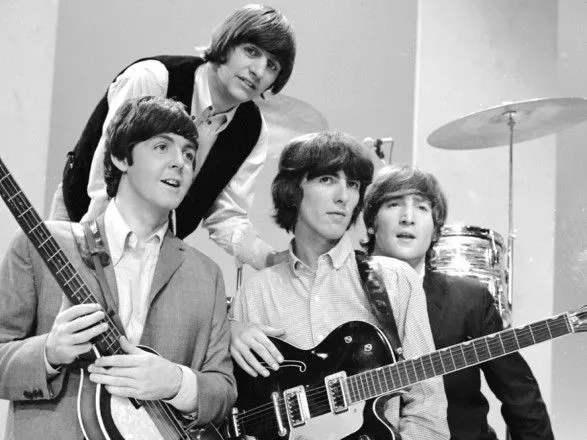 Син Джона Леннона виставив на аукціон памʼятні речі гурту The Beatles