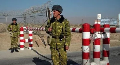 На границе Таджикистана и Кыргызстана произошла перестрелка между пограничниками