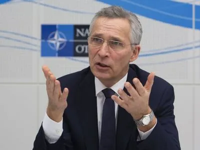 Столтенберг: у союзников по НАТО разные взгляды на поставки вооружения Украине