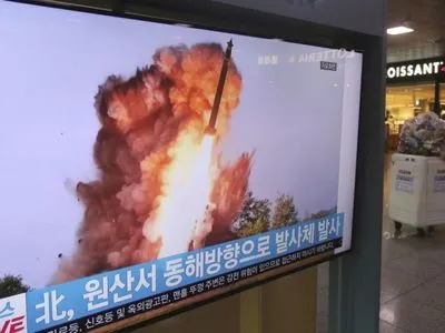 У КНДР підтвердили запуск балістичної ракети “Хвасон-12”