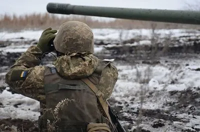 Неподалеку Станицы Луганской украинский военный получил ранение