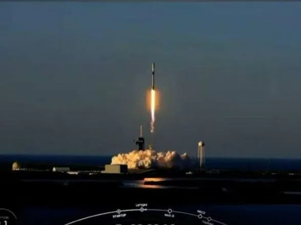 Компанія SpaceX перенесла запуск супутників