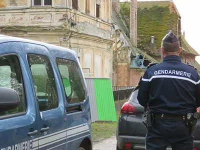 У Франції затримали 16 співробітників єврейської школи за знущання над учнями