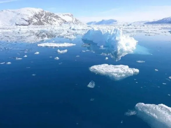 Таяние льда в Гренландии призвело до повышение уровня воды в мировом океане