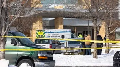 Двух подозреваемых арестовали в результате стрельбы в Миннесоте: один студент погиб и еще один тяжело ранен