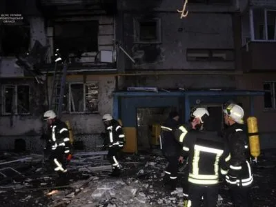 Взрыв газа стал причиной пожара в Кропивницком. В 74 квартирах выбиты окна