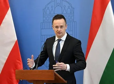 Угорщина хоче уникнути повернення до холодної війни: Сійярто заявив про зацікавленість у пом'якшенні конфлікту та діалозі Схід-Захід