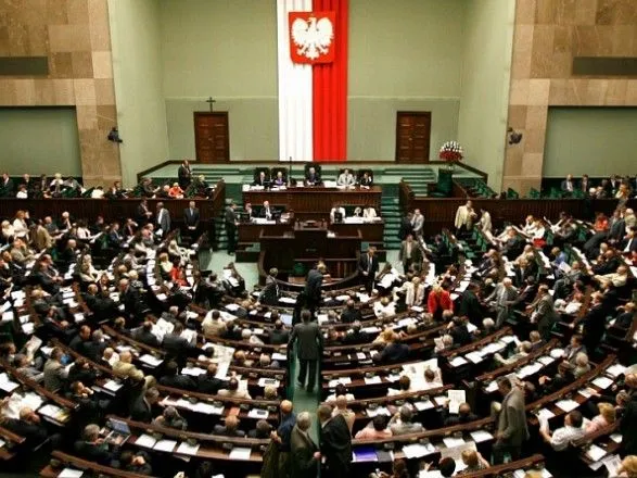 Сенат Польщі одностайно схвалив резолюцію на підтримку України