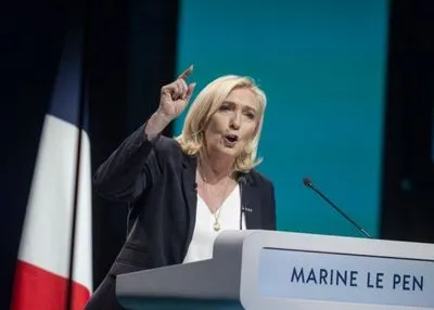 Кандидат в президенты Франции пообещала вывести страну из НАТО в случае победы