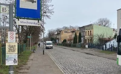 У Польщі група підлітків в автобусі жорстоко побила водія-українця: його госпіталізували у важкому стані